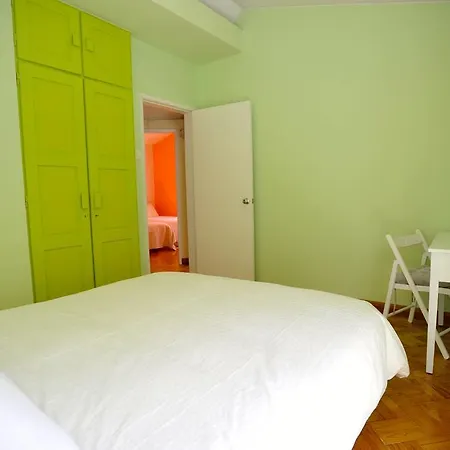 Surf House 2*